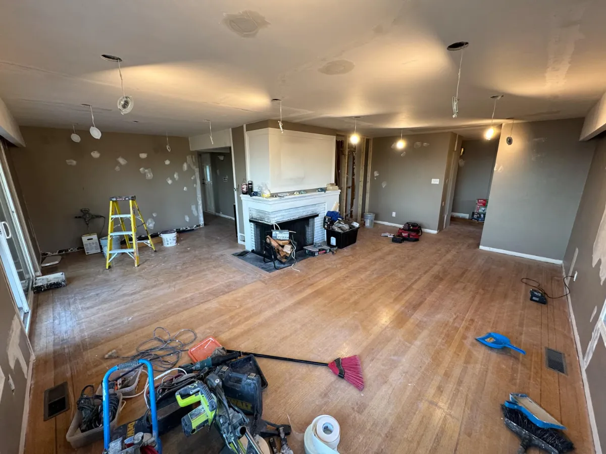 Home interior before painting and flooring update